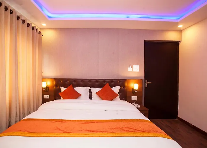 Oyo 817 Garden Flower Hotel *