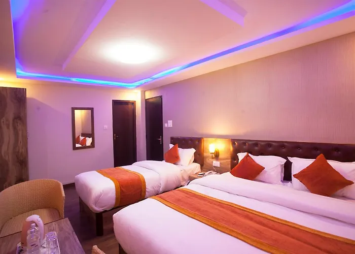 Oyo 817 Garden Flower Hotel Kathmandu