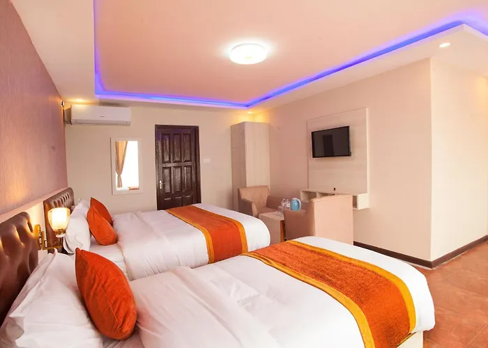 Oyo 817 Garden Flower Hotel *