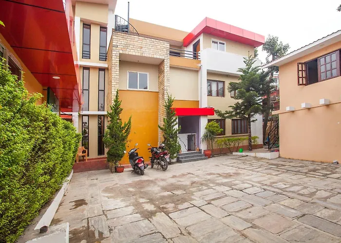 Oyo 817 Garden Flower Hotel Kathmandu